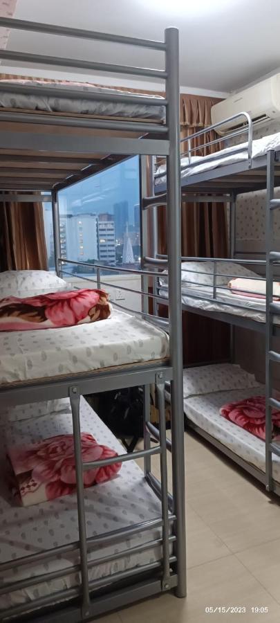 The Cultural Crashpad - 康乃馨旅館 Hongkong Buitenkant foto